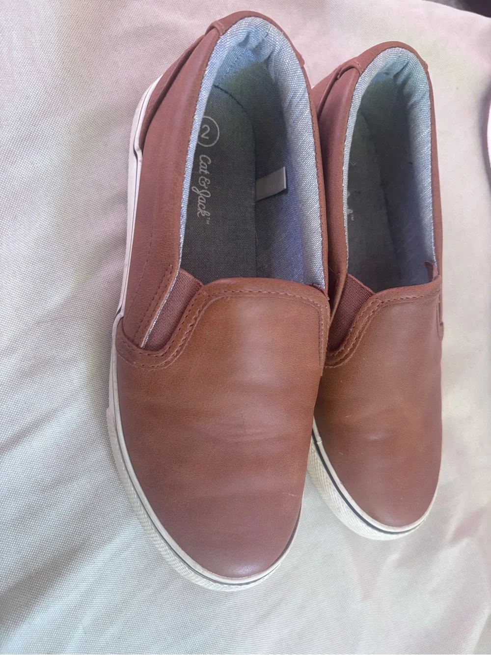 Cat & Jack Kids Tan Slip-On Dress Sneakers